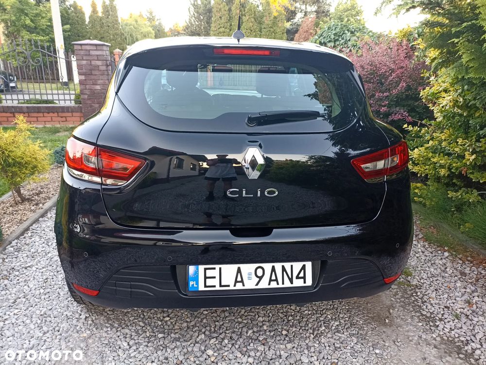 Renault Clio - 10
