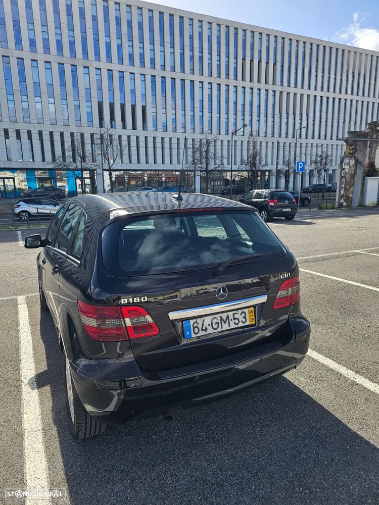 Mercedes-Benz B 180 CDI - 2