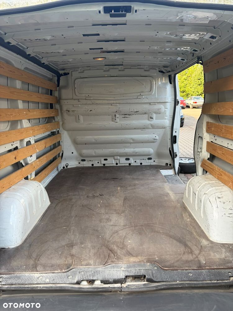 Opel Vivaro L1H1 2.7t - 9