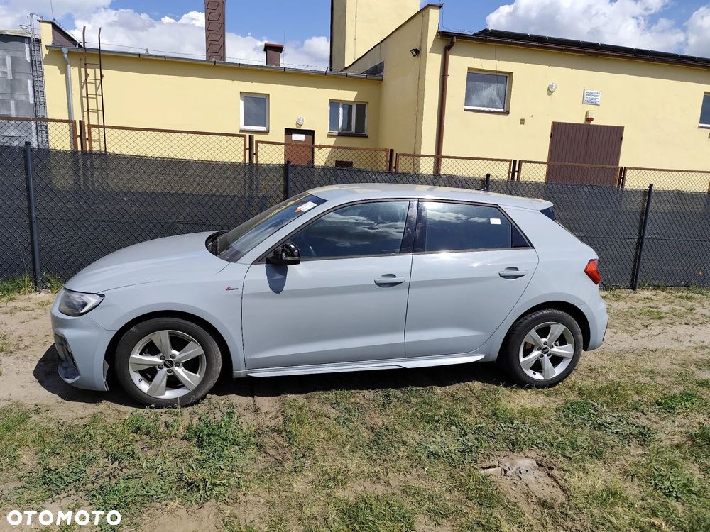 Audi A1 Sportback 30 TFSI S line - 2