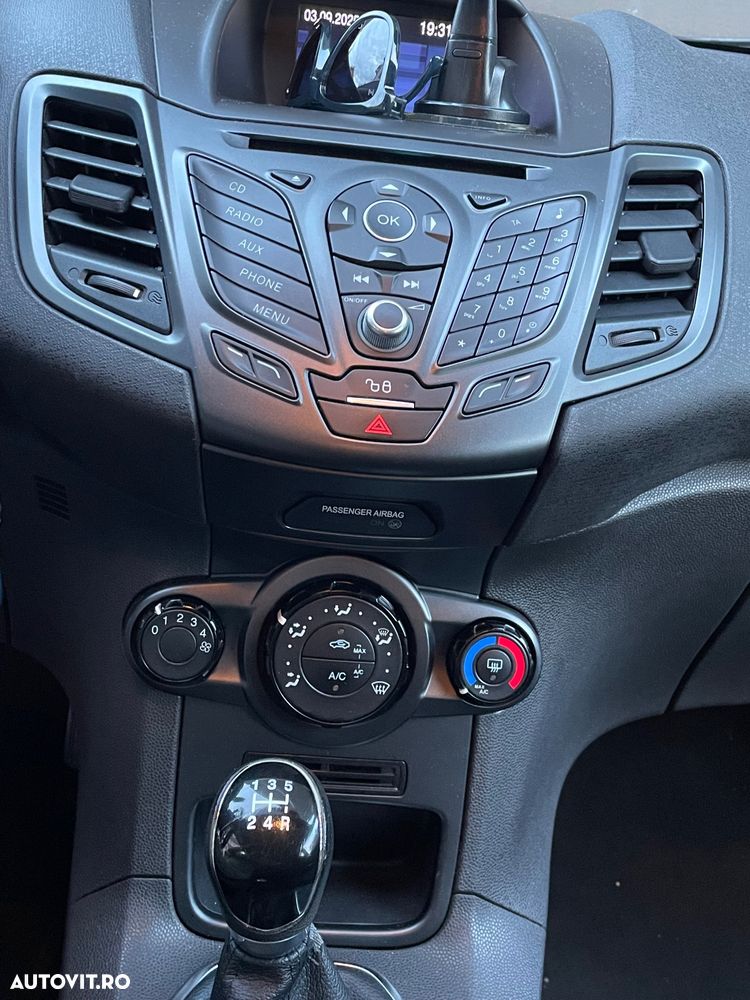 Ford Fiesta 1.0 Trend - 13