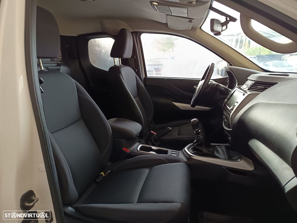 Nissan Navara 2.3 dCi KC 4WD N-Connecta - 16