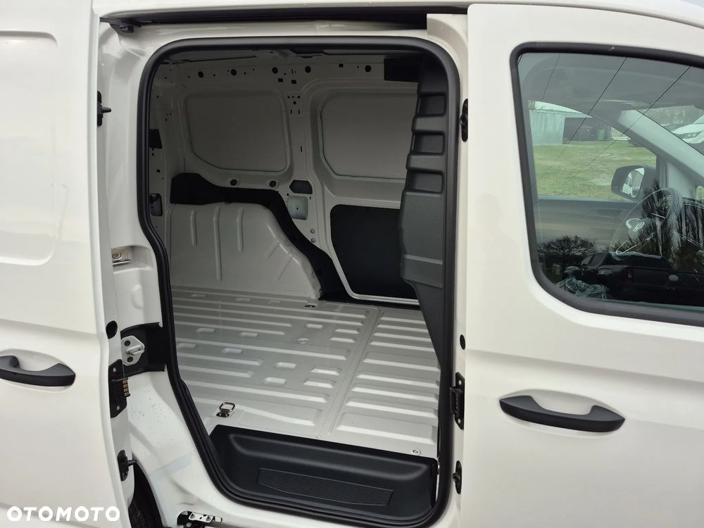 Volkswagen Caddy - 11