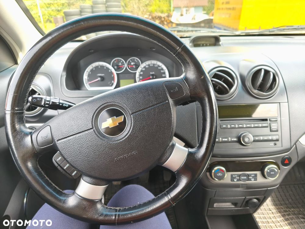 Chevrolet Aveo 1.4 LT - 6