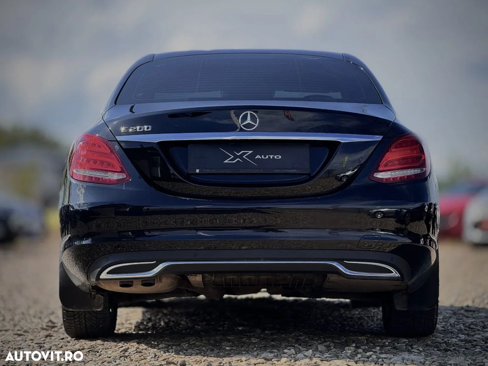 Mercedes-Benz C 200 4MATIC Aut. - 4