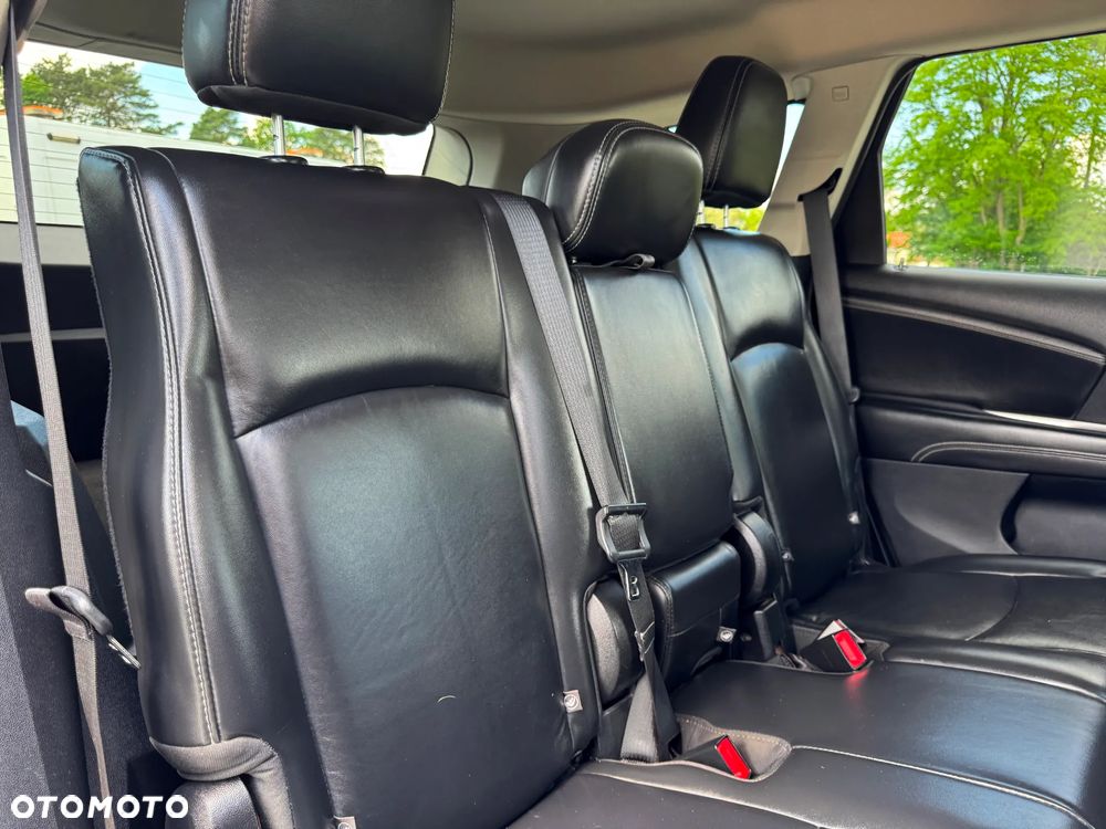 Dodge Journey 2.7 V6 R/T - 31