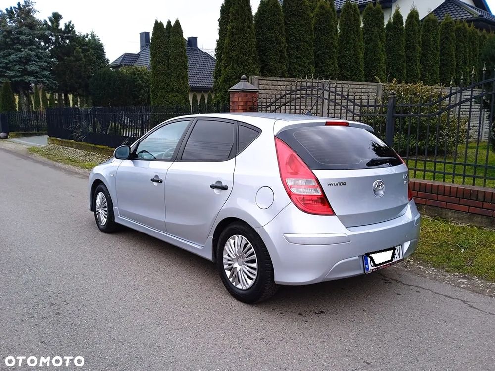 Hyundai i30 1.4 Classic + - 21