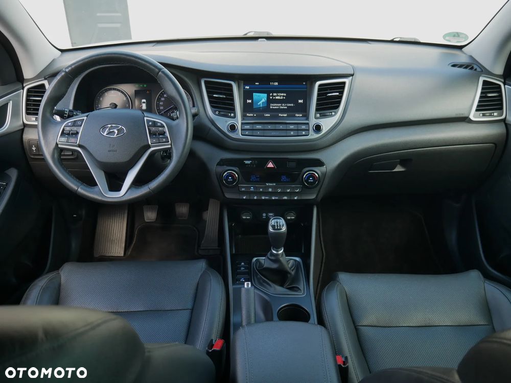 Hyundai Tucson 1.6 GDi 2WD Select - 23