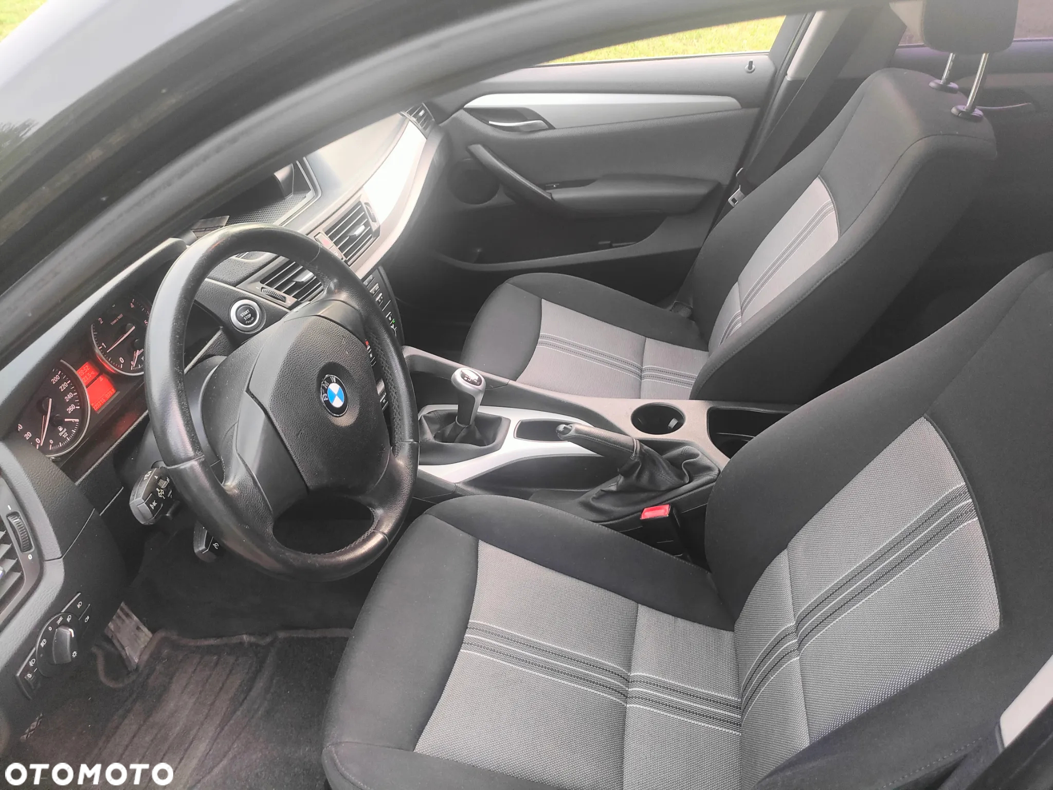 BMW X1 sDrive18d - 14