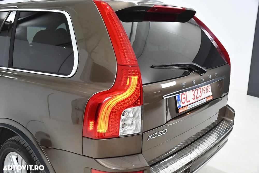 Volvo XC 90 D5 AWD Geartonic Summum - 23