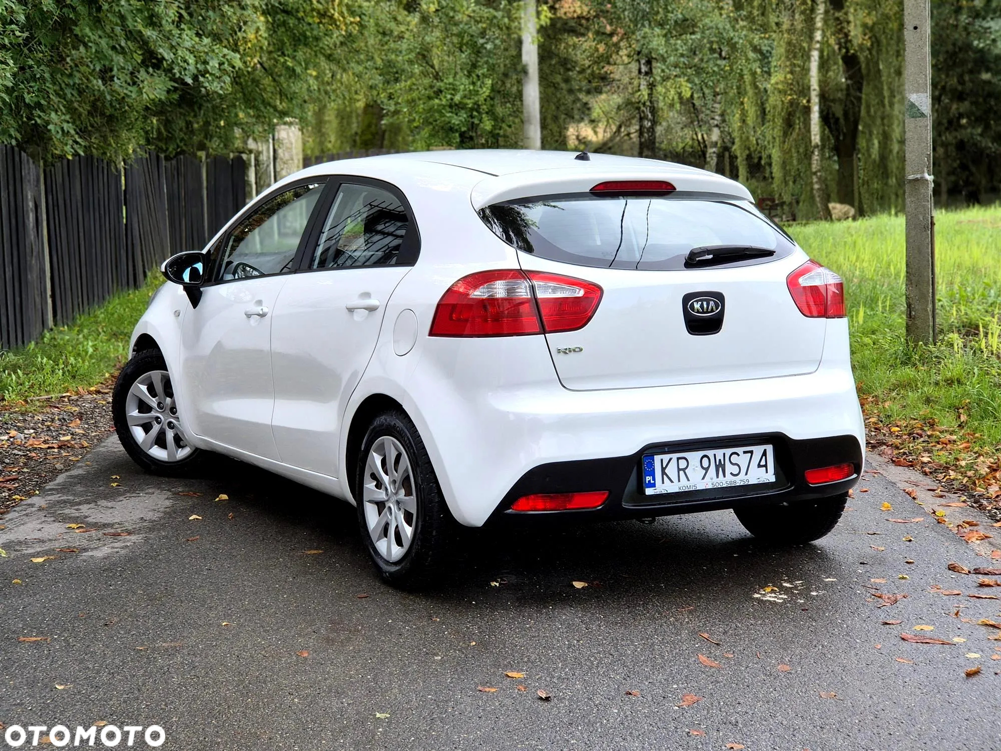 Kia Rio 1.2 L - 13