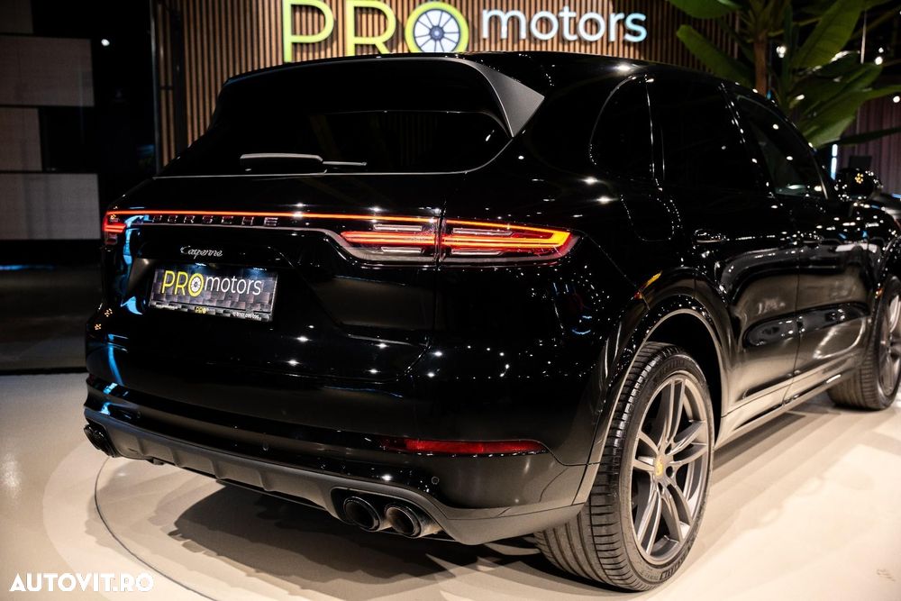 Porsche Cayenne Standard - 17