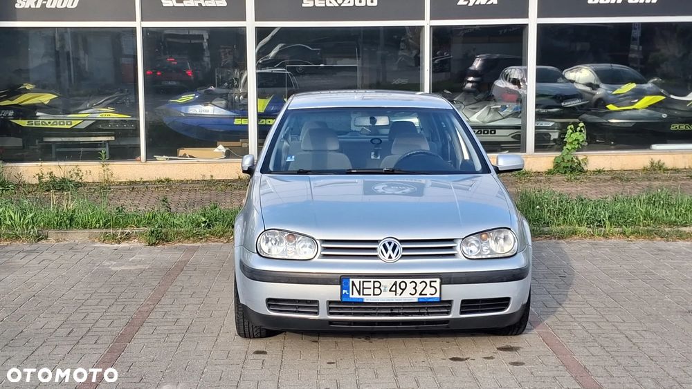 Volkswagen Golf 1.6 - 1