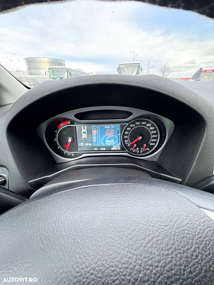 Ford Mondeo 2.0 TDCI Titanium X - 13