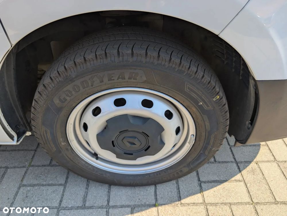 Renault Trafic LONG 58tys.km. przebiegu - 35