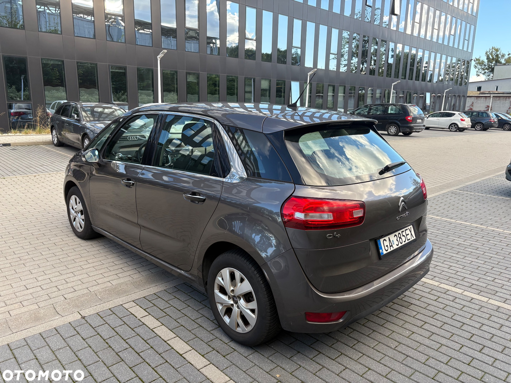 Citroën C4 Picasso 1.2 PureTech MoreLife S&S - 4