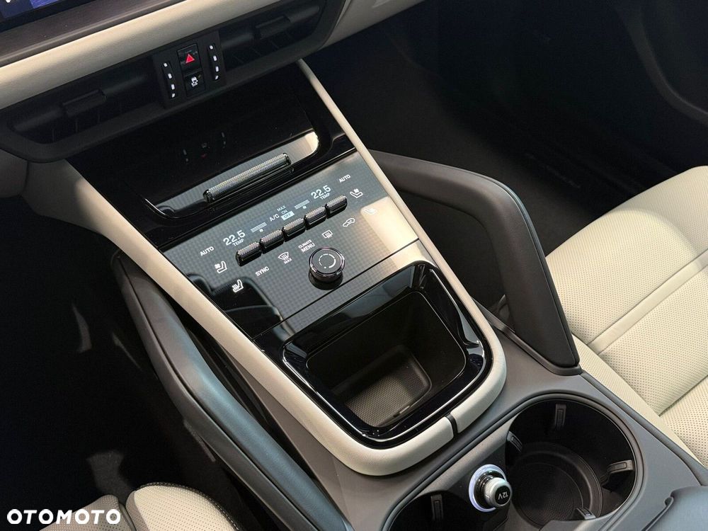 Porsche Cayenne - 20