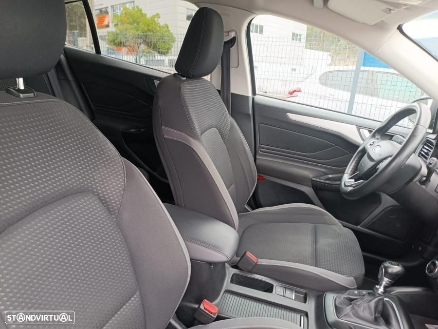 Ford Focus 1.5 TDCi EcoBlue Active - 8