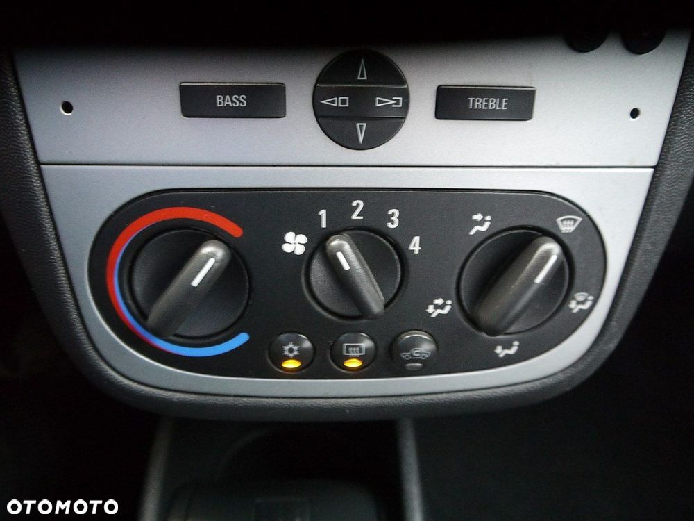 Opel Combo Tour Edition - 21