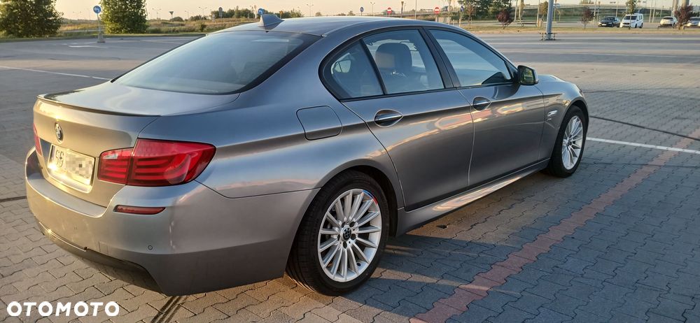 BMW Seria 5 528i xDrive - 2