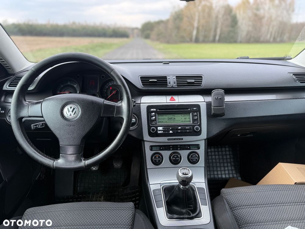 Volkswagen Passat 2.0 TDI Sportline - 5