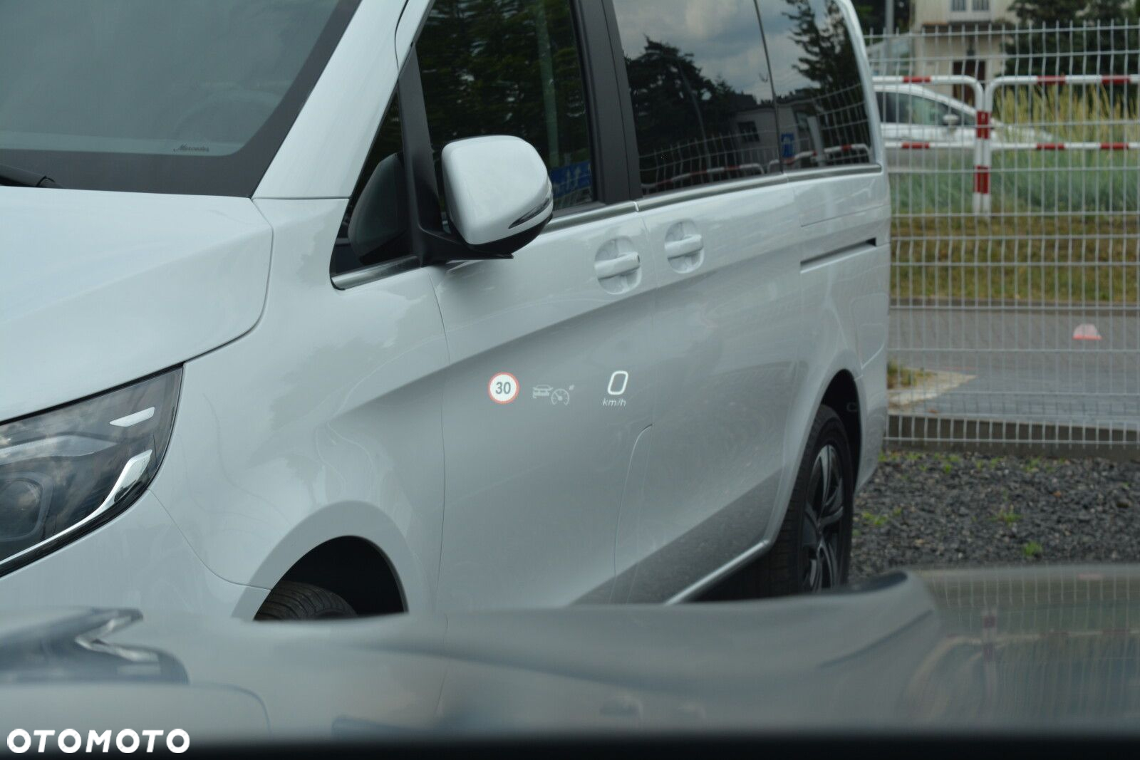 Mercedes-Benz GLC - 34