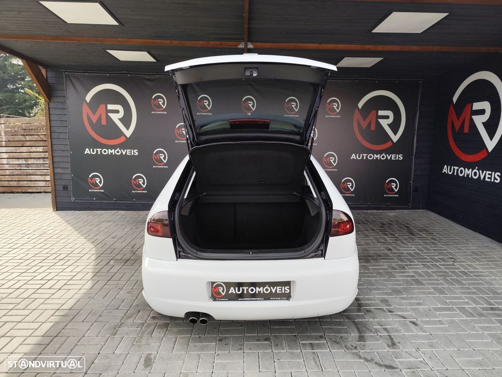 SEAT Leon 1.9 TDI FR - 29