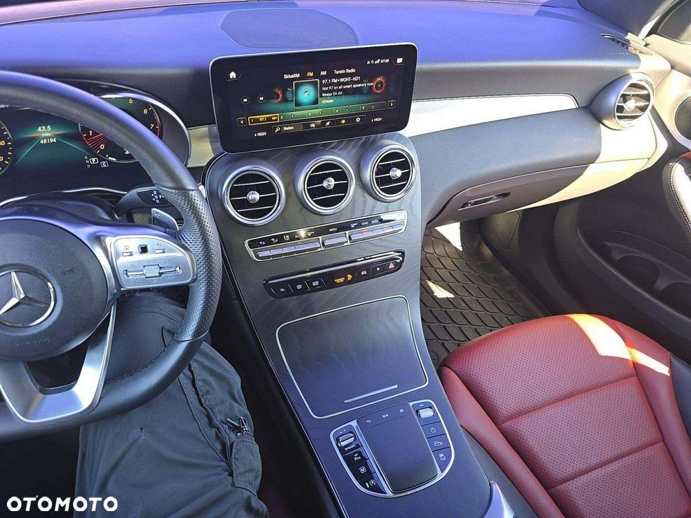 Mercedes-Benz GLC 300 4Matic 9G-TRONIC AMG Line - 7