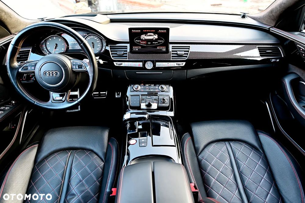 Audi S8 - 26