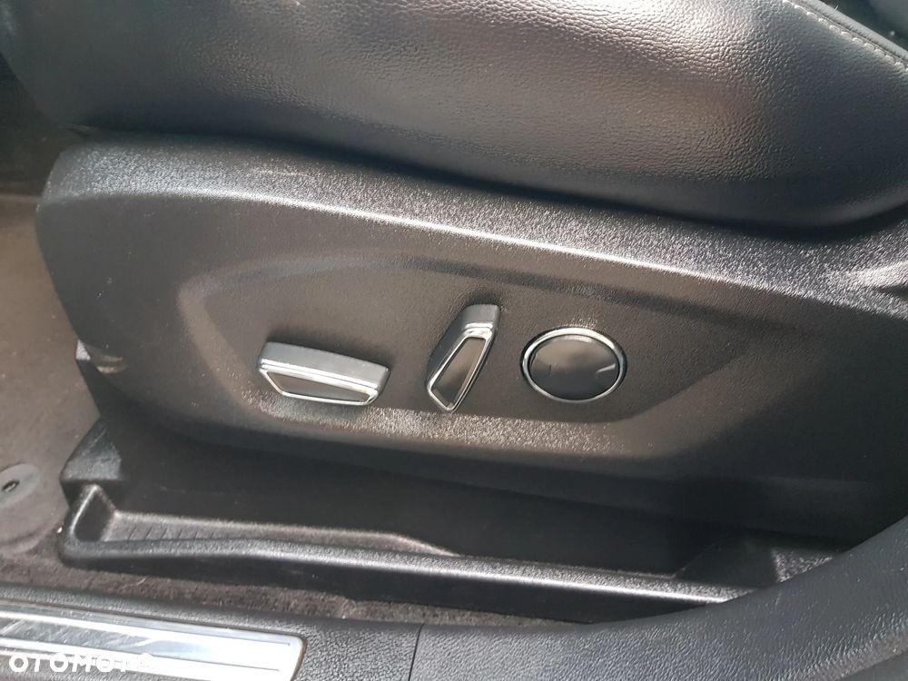Ford S-Max 2.0 TDCi Titanium PowerShift - 30
