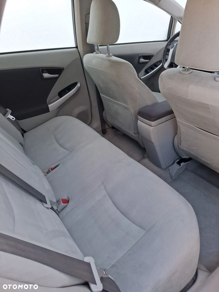 Toyota Prius - 12