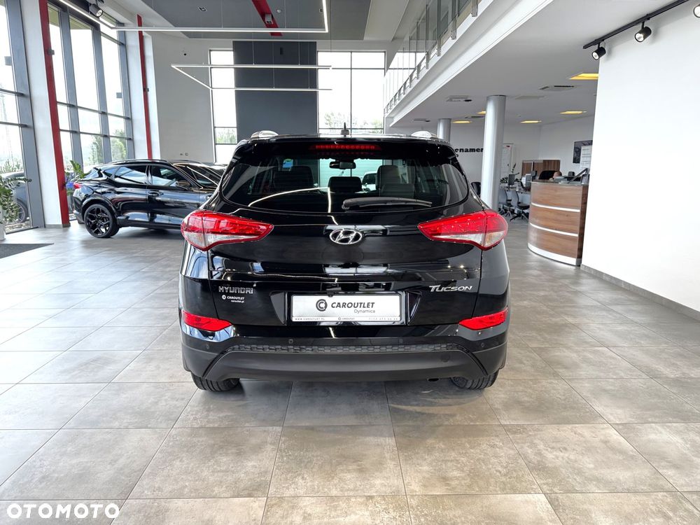 Hyundai Tucson - 8