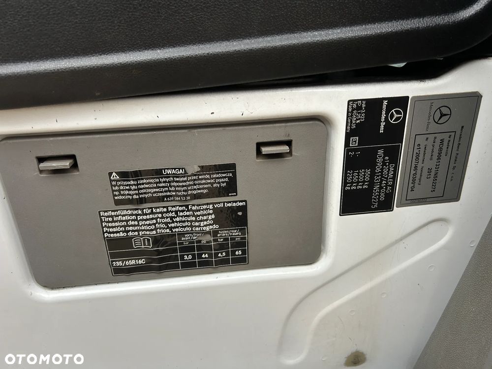 Mercedes-Benz SPRINTER 313 CDI / FAKTURA VAT 23% / 4 SZTUKI / SKRZYNIA 3.40 M / ROZSTAW OSI 3.70 M / 1 WŁAŚCICIEL OD NOWOŚCI / POLSKI SALON / OD NOWOŚCI WOZIŁY TYLKO BUTLE Z GAZEM PO REGIONIE !! - 12