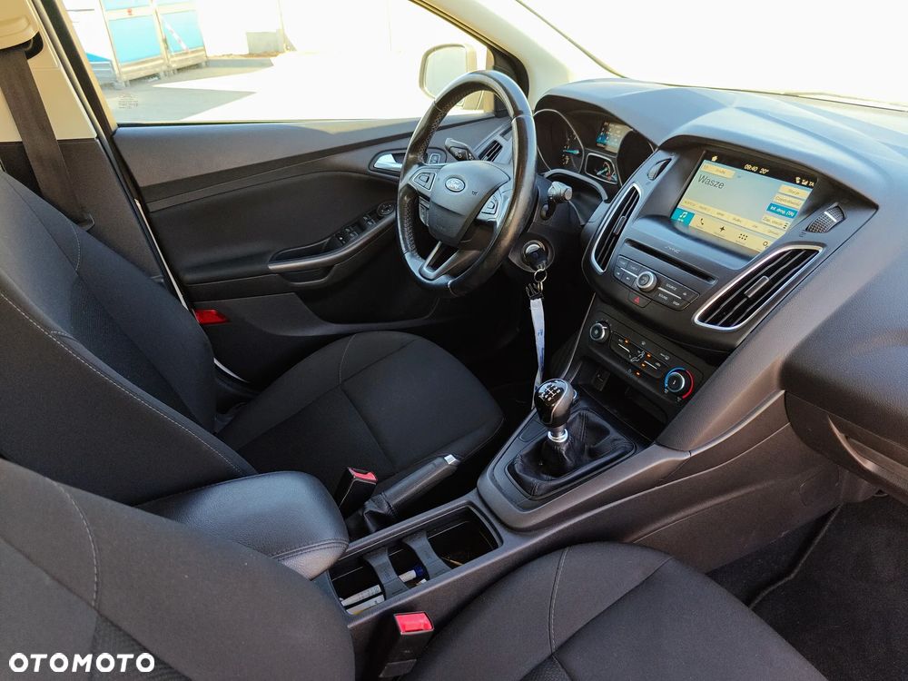 Ford Focus 1.5 TDCi Trend - 6