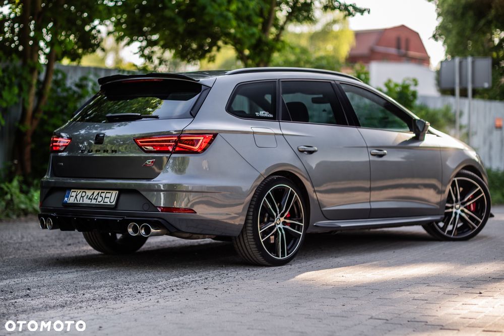 Seat Leon Sportstourer 2.0 TSI Start&Stop 4Drive DSG Cupra 300 - 5