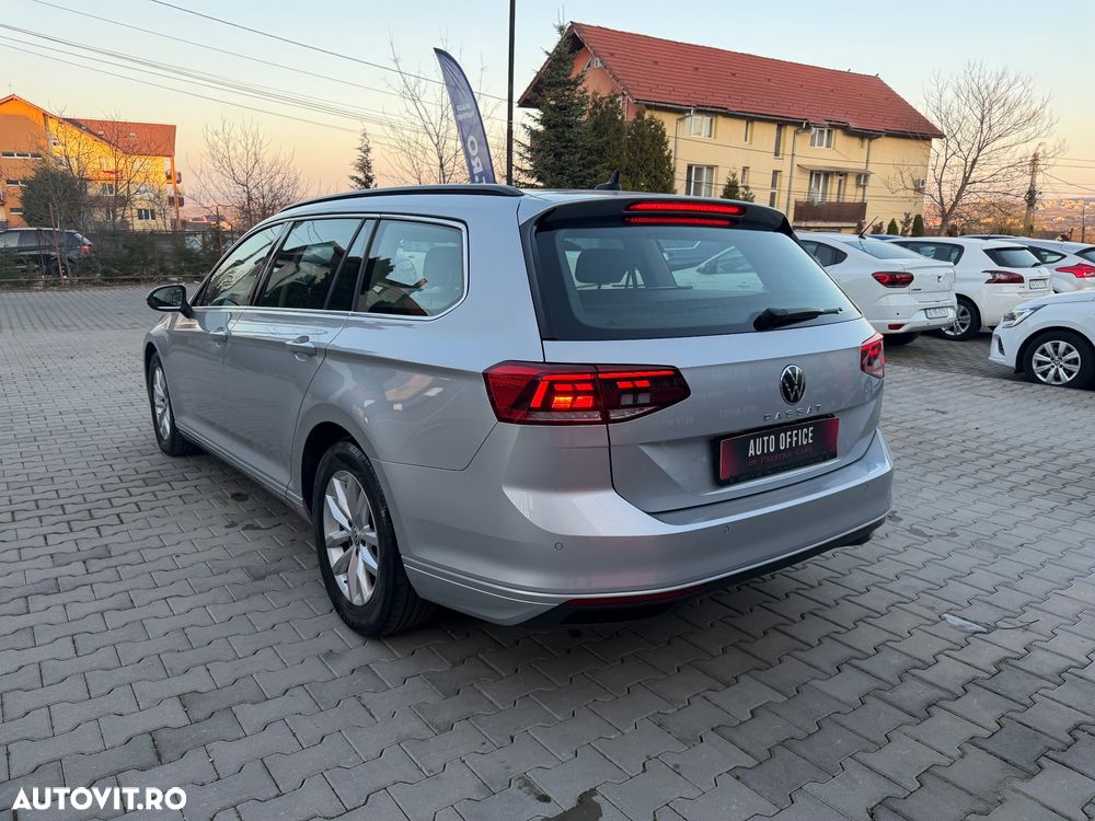 Volkswagen Passat 2.0 TDI DSG Comfortline - 3