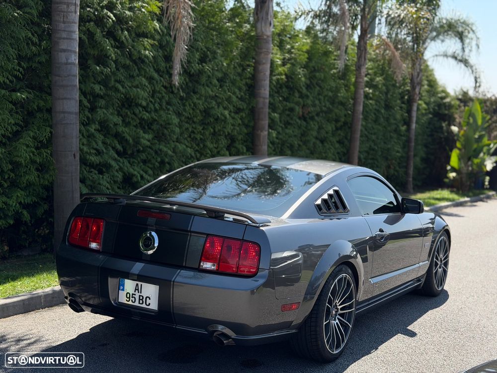 Ford Mustang - 10