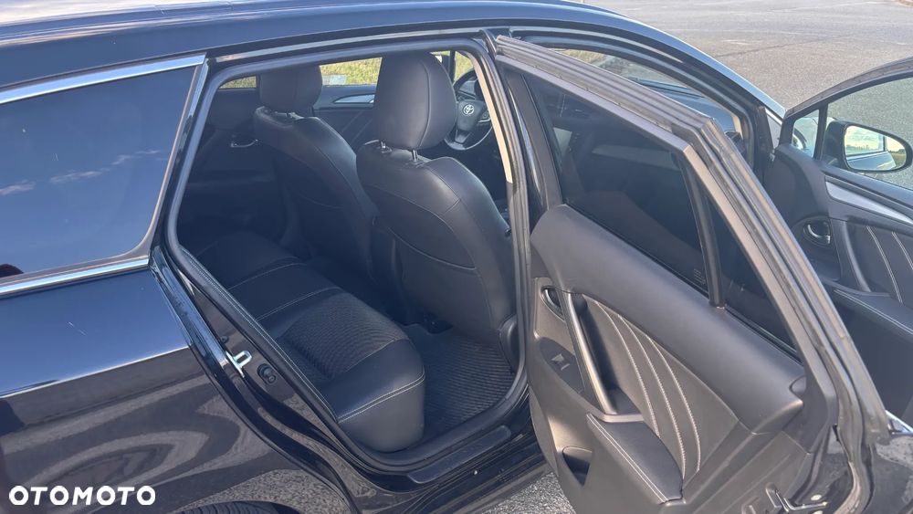 Toyota Avensis 1.8 Premium MS - 5