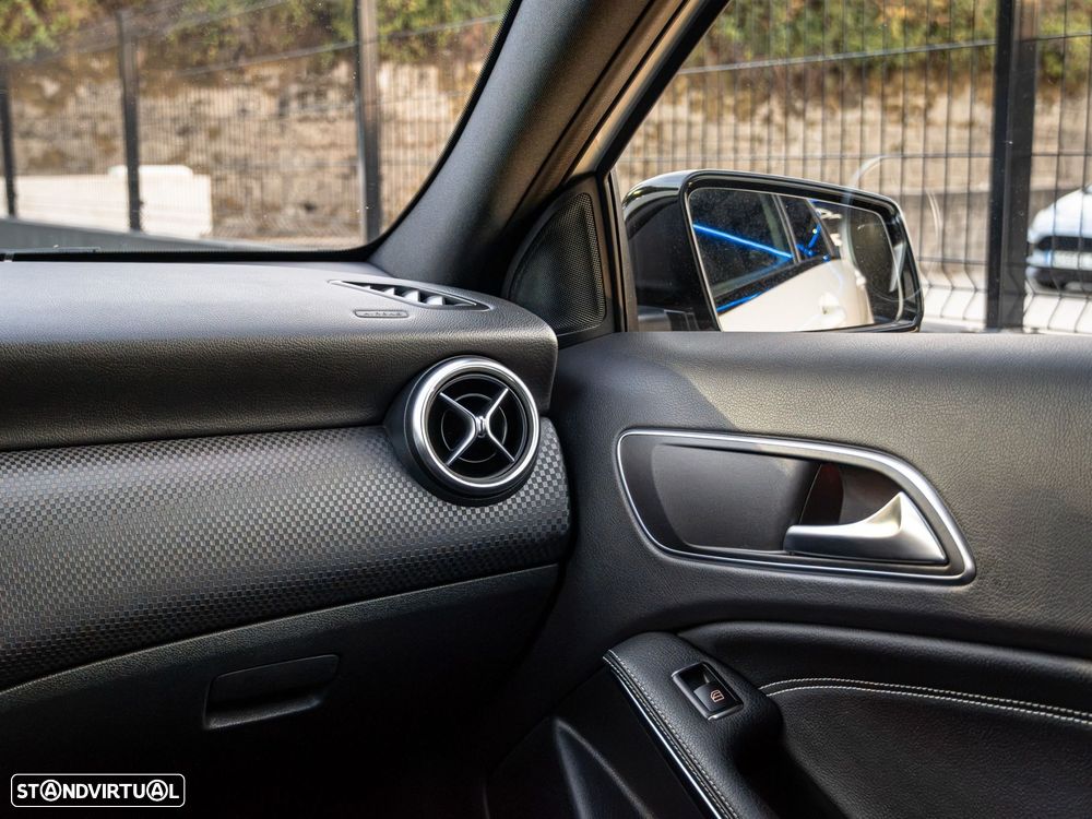 Mercedes-Benz A 180 d Urban - 17