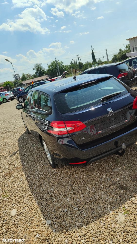 Peugeot 308 - 5
