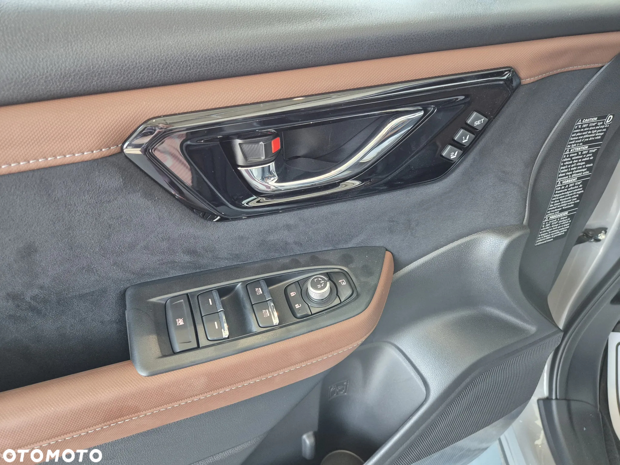 Subaru Forester 2.0i-L Platinum (EyeSight) Lineartronic - 16