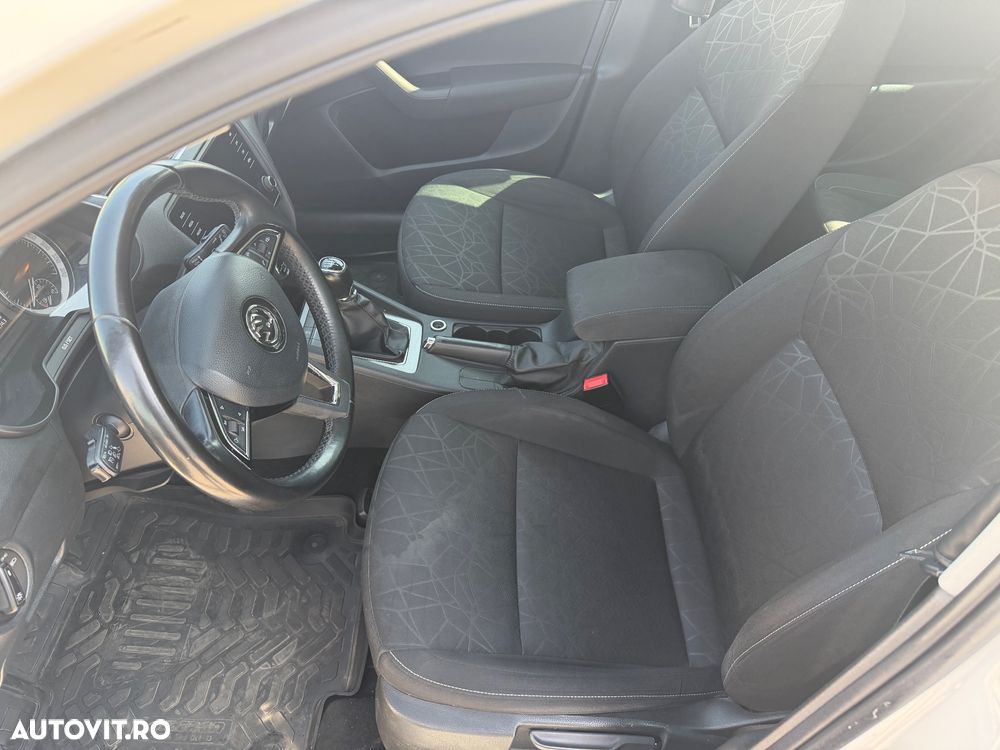 Skoda Octavia 1.6 TDI Clever - 11