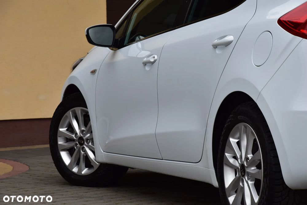Kia Ceed 1.4 CVVT Dream-Team Edition - 10