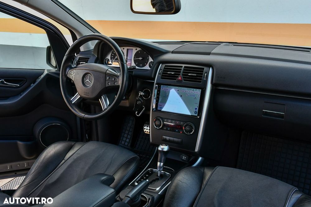 Mercedes-Benz B 180 - 15