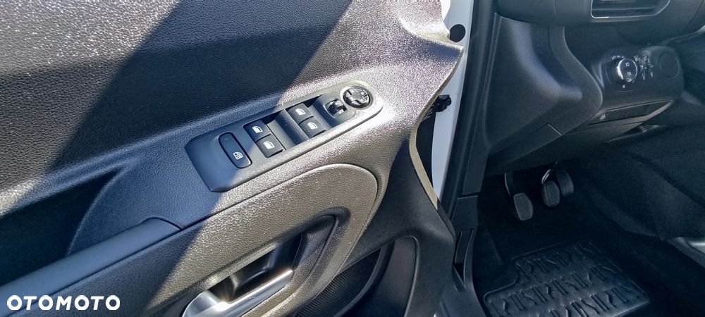 Opel Combo - 34