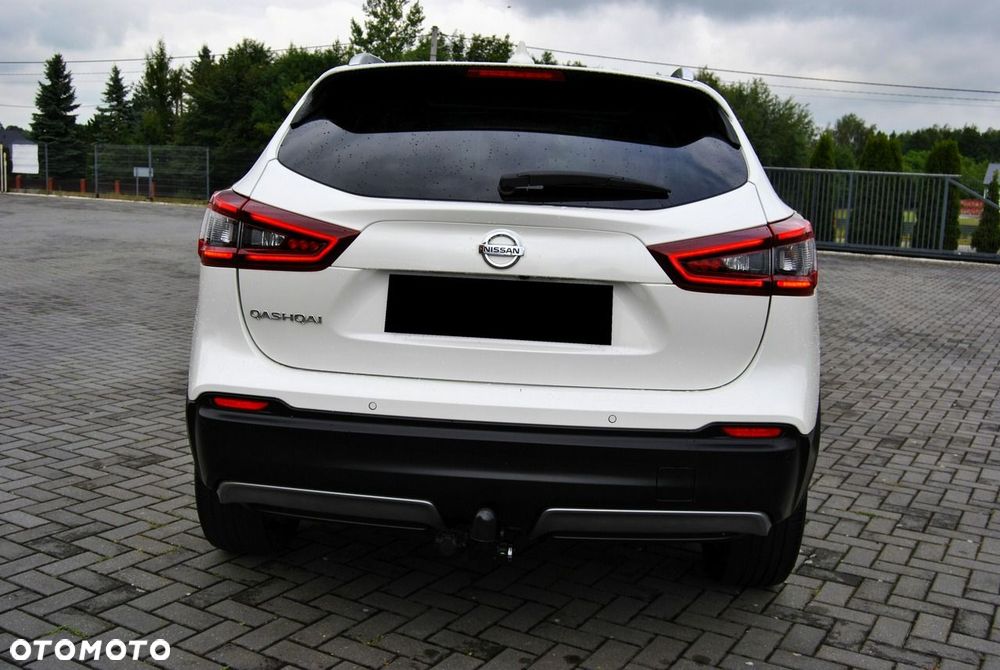 Nissan Qashqai 1.3 DIG-T Tekna - 24