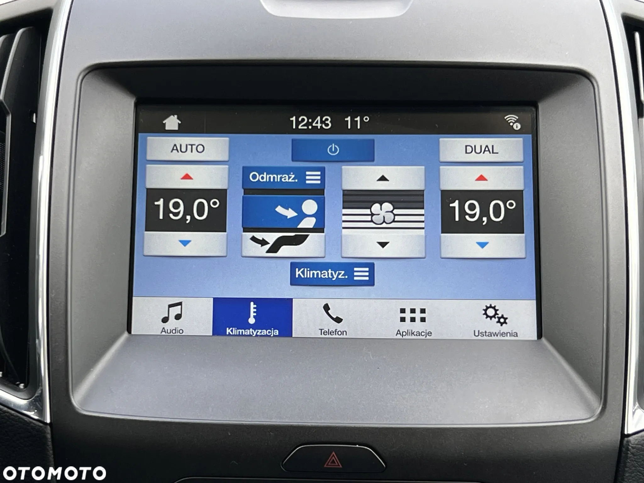 Ford S-Max 2.0 TDCi Titanium PowerShift - 38