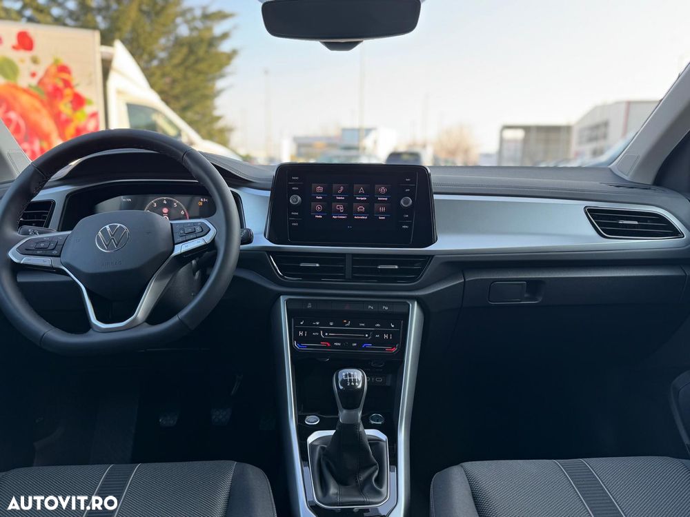 Volkswagen T-Roc - 12