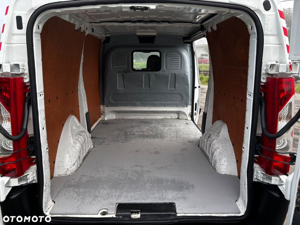 Peugeot EXPERT - 11