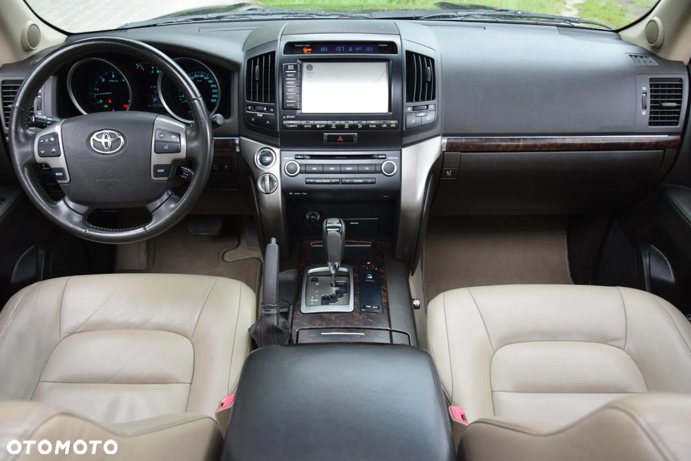 Toyota Land Cruiser LC 4.5 D-4D Sol - 11